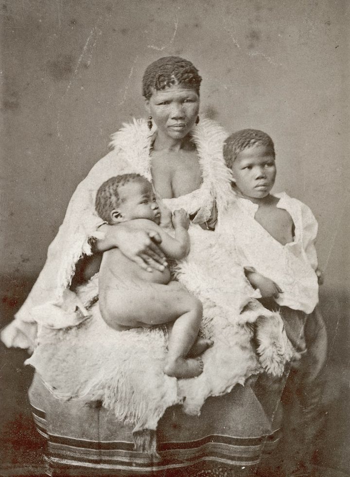 19 C 1495 Barnard Bushwoman and Children South Africa cropped