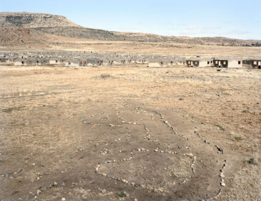 DG 987 Goldblatt David Remains Of Households In A Childrens Game Called Onopopi 2006